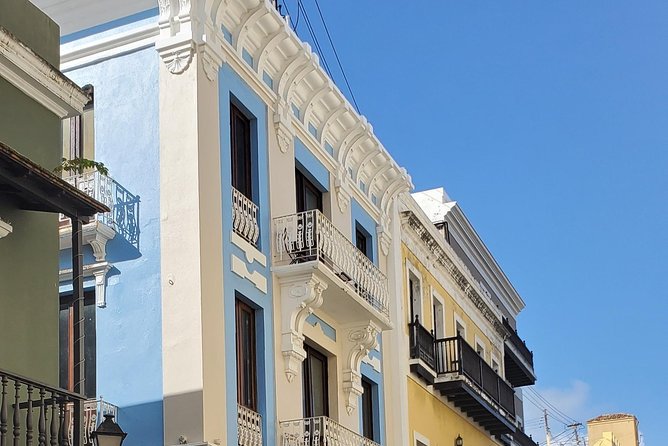San Juan Sightseeing Private Tour - Miramar and Isla Verde from the road