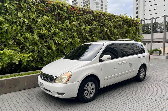 SJU Airport To/From San Juan Hotels, Airbnb, Ports - The ride itself: private, cool, and practical