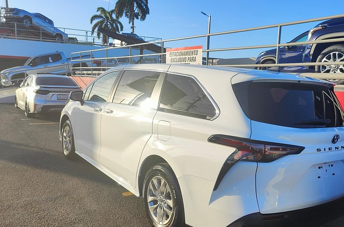 Taxi Service from Ceiba Ferry Terminal and Airport to San Juan - What the strongest service looks like