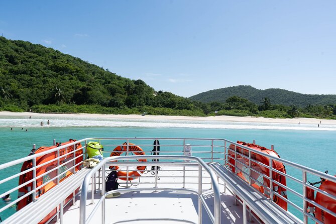 Theo Culebra Island Experience - Lunch, snacks, and drinks on the boat