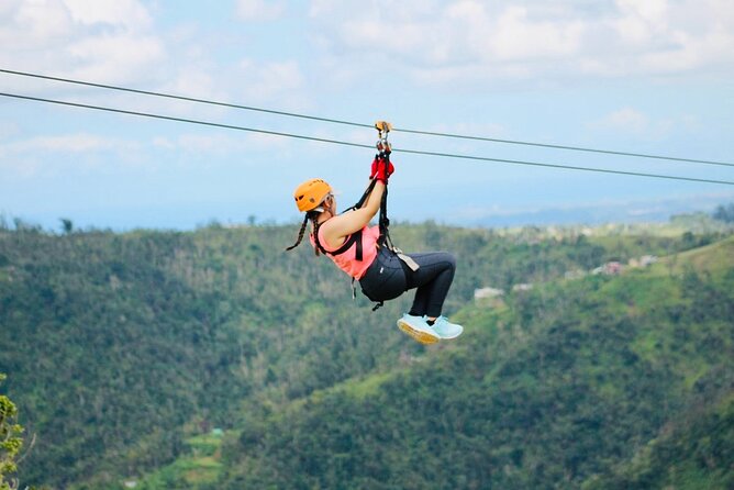 Toro Verde 7-Zipline Tour Plus the Beast with Pickup - Getting fitted and learning the ropes