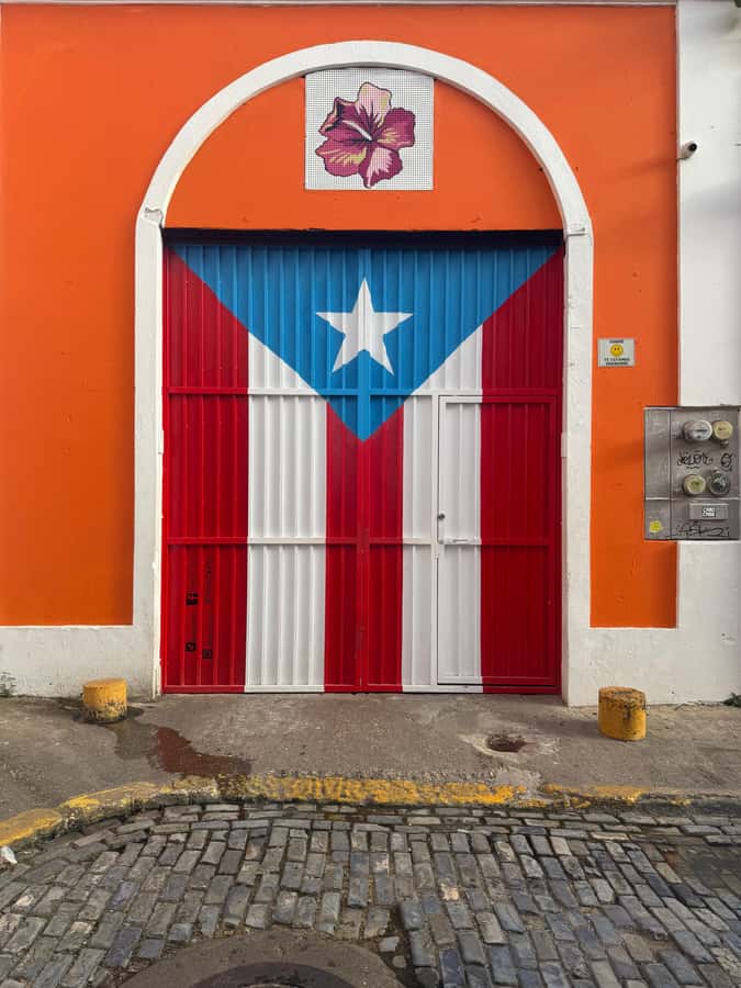 Tour de Viejo San Juan en Español - Water, pacing, and the practical side of walking
