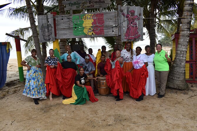 "Unique Tour" Loiza, Cultue, Art & Bomba Dance Class on The Beach - How a Loíza vejigante mask comes together
