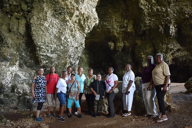 "Unique Tour" Loiza, Cultue, Art & Bomba Dance Class on The Beach - Samuel Lind’s studio, art, and a personal view of Loíza