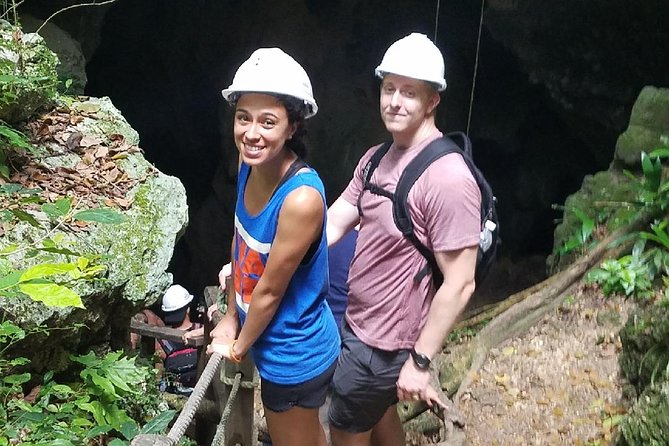 Window Cave and Indian Cave private tour with an archaeologist as guide - Key points at a glance